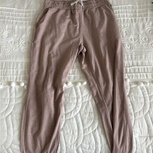 Vuori Performance Jogger